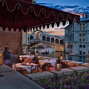 Al Ponte Antico Italien
